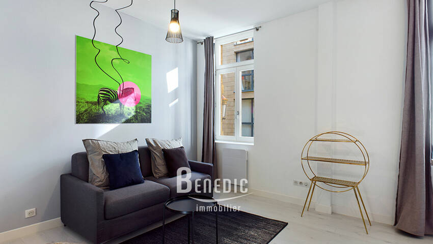 49085629a - Attribut alt par défaut.