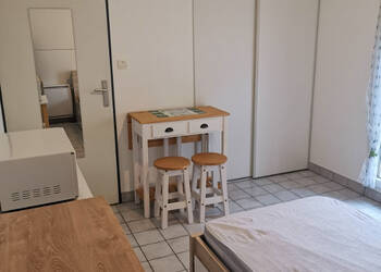 35750986c - Attribut alt par défaut.