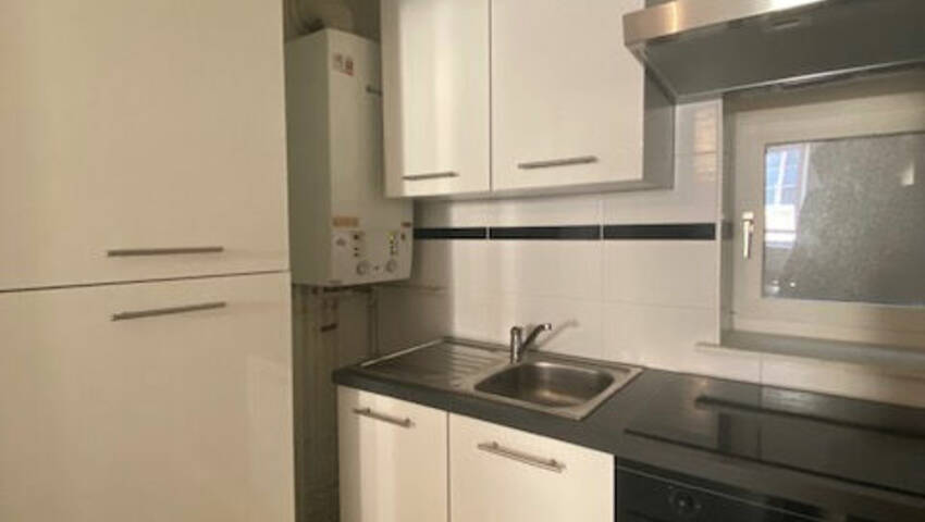 49221802b - Attribut alt par défaut.