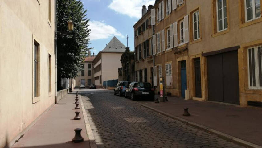 4281477n - Attribut alt par défaut.