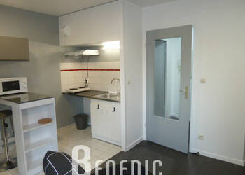 49300162a - Attribut alt par défaut.