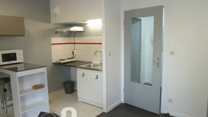 49300162a - Attribut alt par défaut.