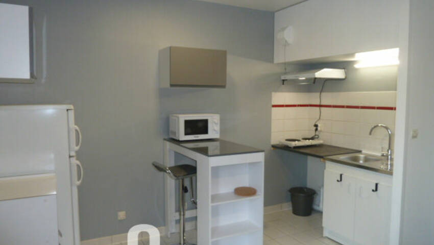 49300162b - Attribut alt par défaut.