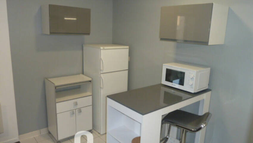 49300162c - Attribut alt par défaut.