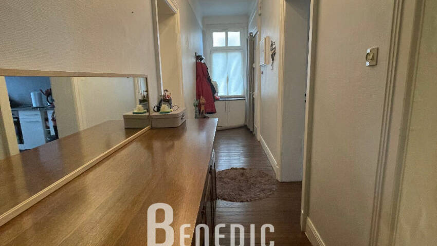 18748020m - Attribut alt par défaut.