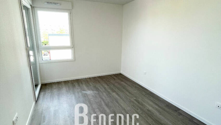 49389400e - Attribut alt par défaut.