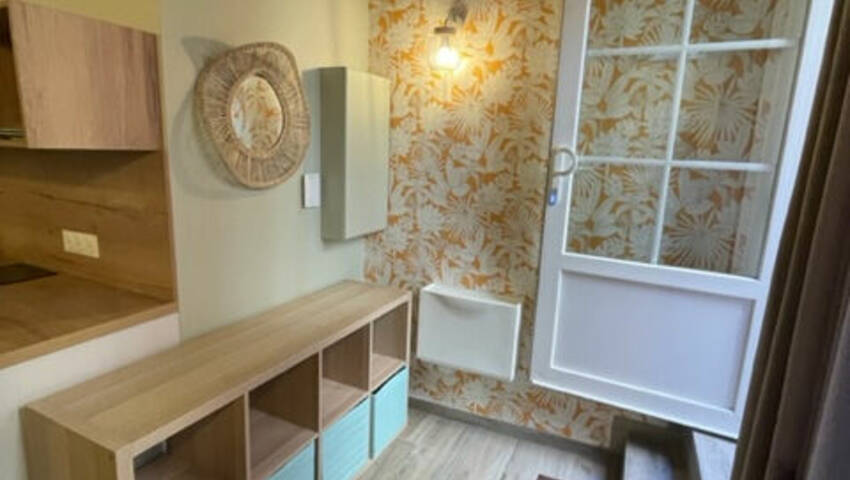 4254431c - Attribut alt par défaut.