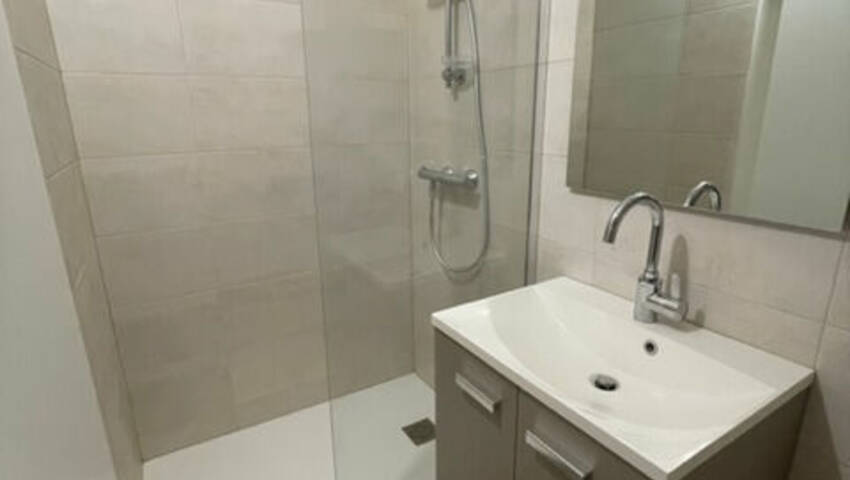 4254431i - Attribut alt par défaut.