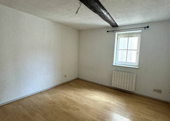 4255891b - Attribut alt par défaut.