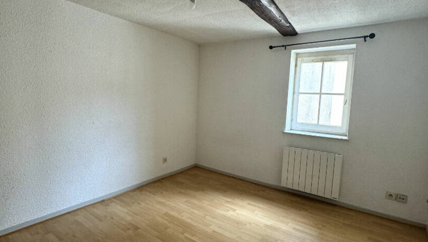 4255891b - Attribut alt par défaut.