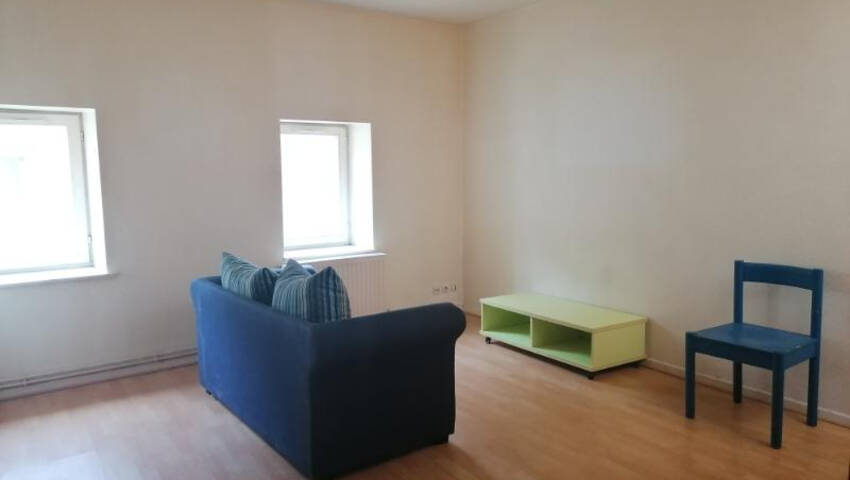 4253777b - Attribut alt par défaut.