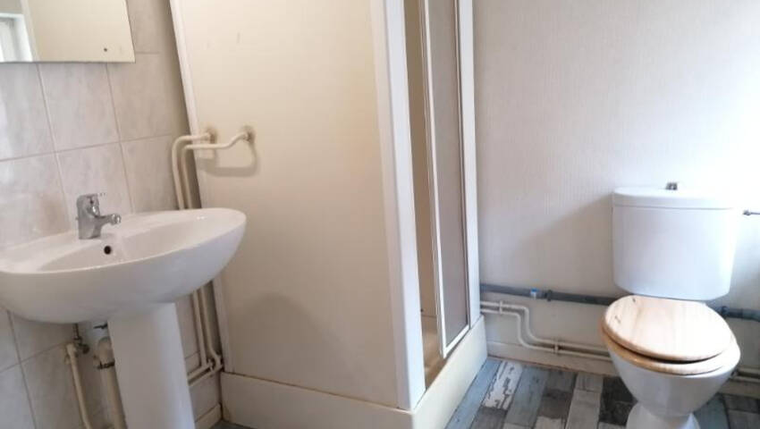 4253777e - Attribut alt par défaut.