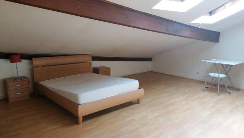 4253777f - Attribut alt par défaut.