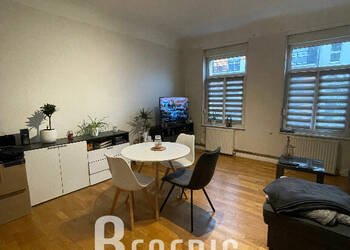 4252877b - Attribut alt par défaut.