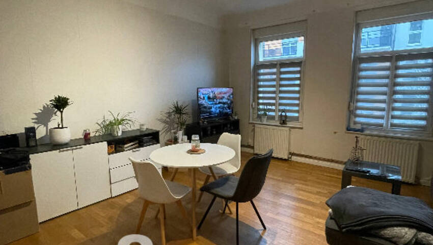 4252877b - Attribut alt par défaut.