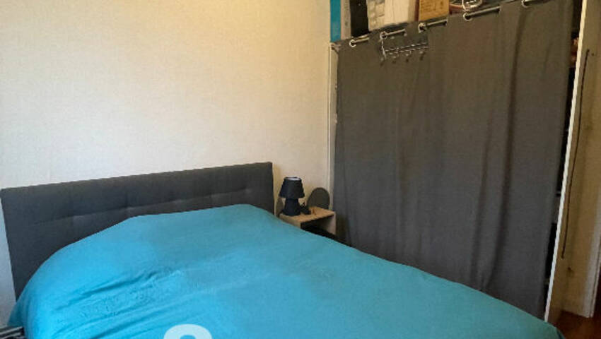 4252877g - Attribut alt par défaut.