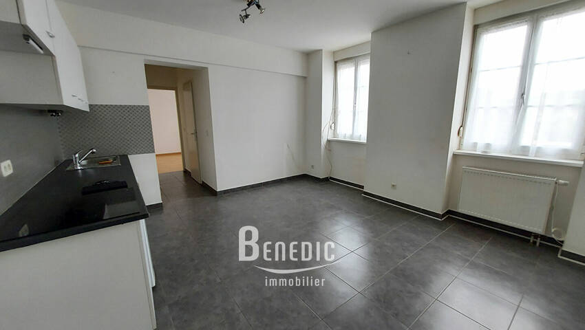 49657779a - Attribut alt par défaut.