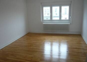 4247404c - Attribut alt par défaut.