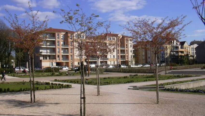 4247404f - Attribut alt par défaut.