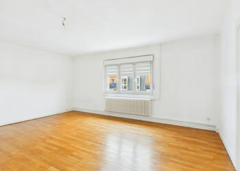 4247404c - Attribut alt par défaut.