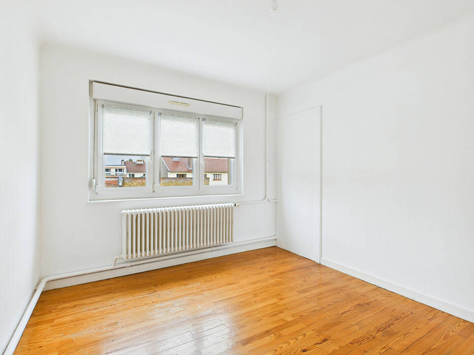 4247404f - Attribut alt par défaut.