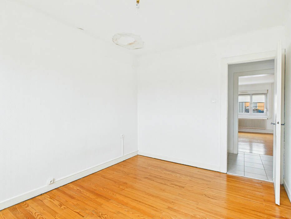 4247404l - Attribut alt par défaut.