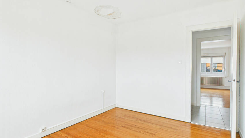 4247404l - Attribut alt par défaut.