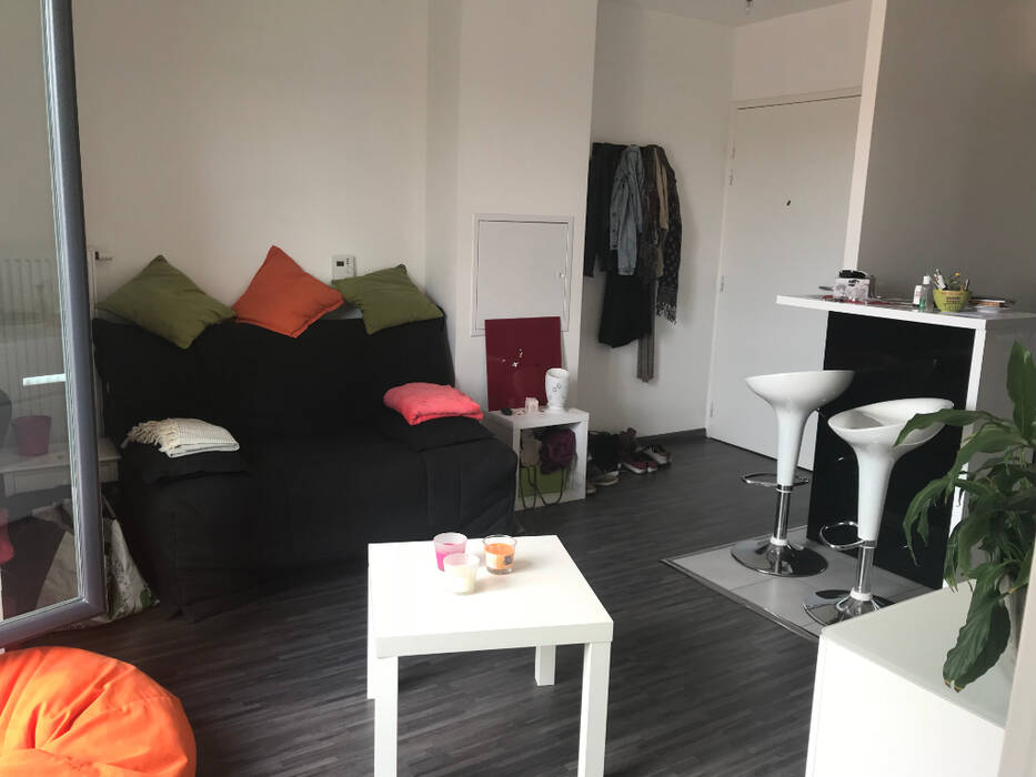 28325090b - Attribut alt par défaut.