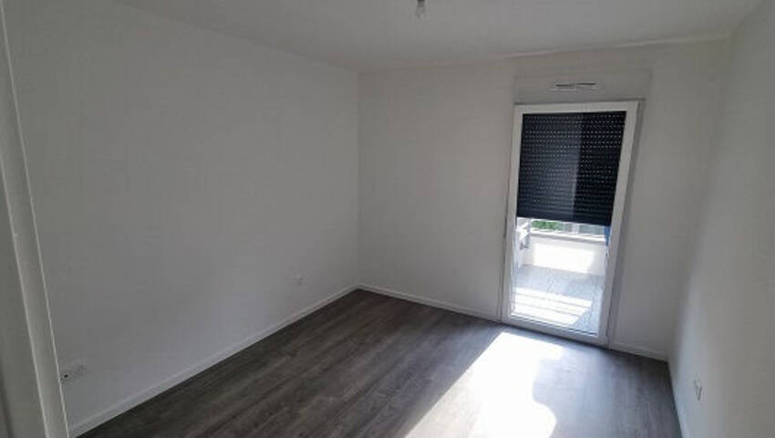 49691534d - Attribut alt par défaut.