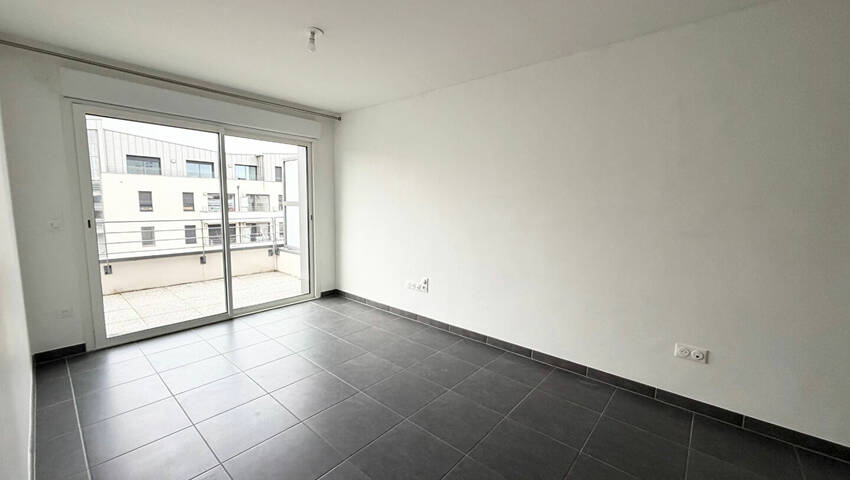 49691534c - Attribut alt par défaut.