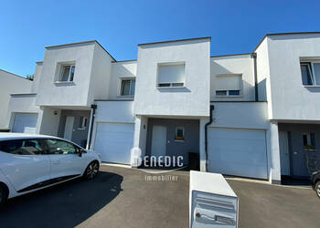 49701406b - Attribut alt par défaut.