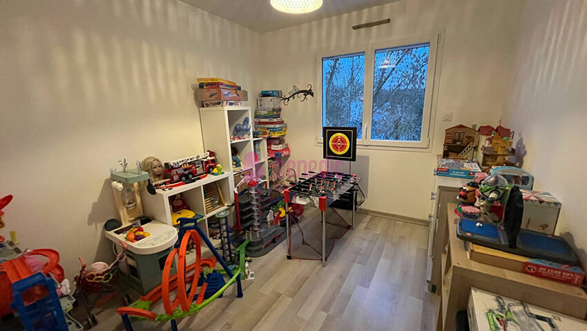 49701406g - Attribut alt par défaut.