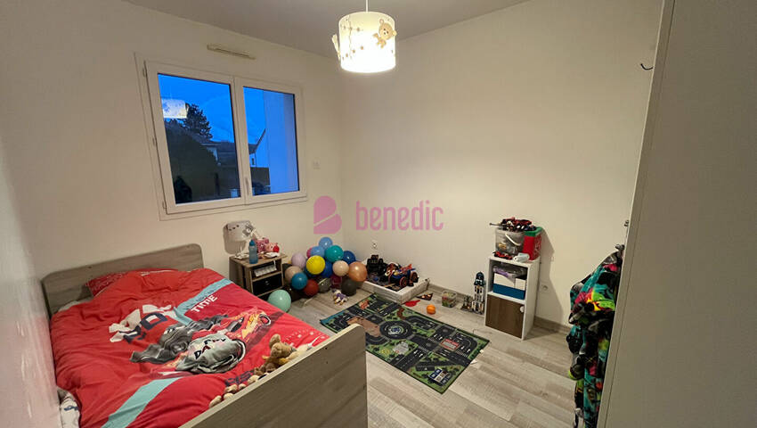 49701406j - Attribut alt par défaut.