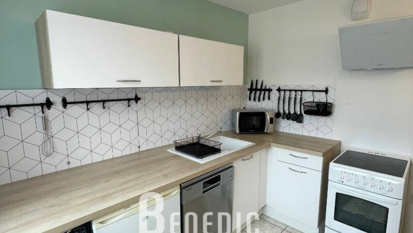 49868087f - Attribut alt par défaut.