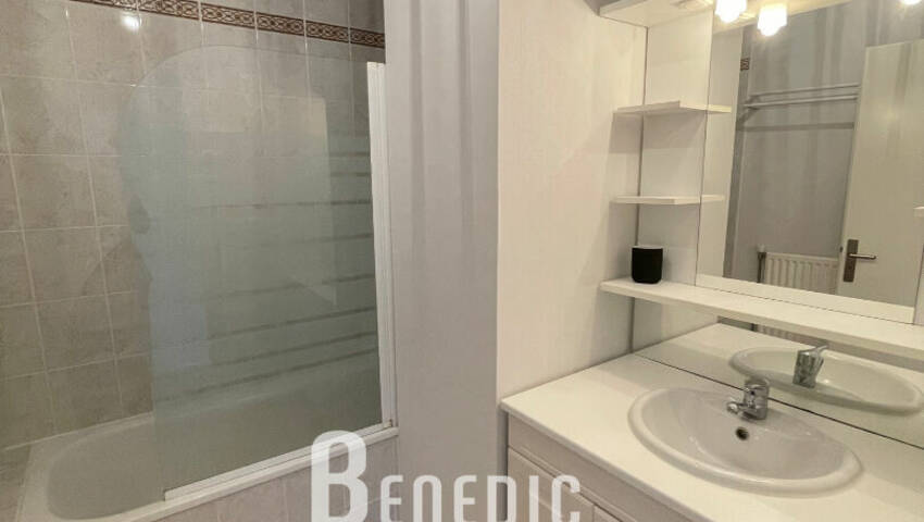 49868087k - Attribut alt par défaut.