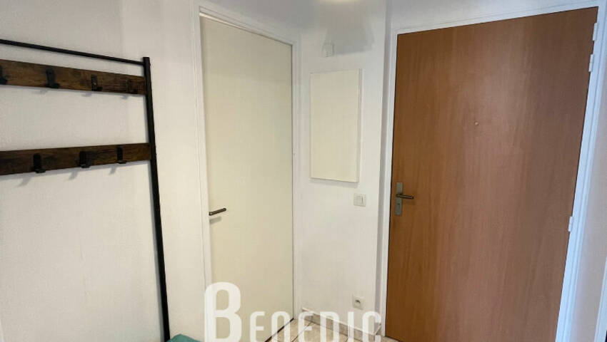 49868087l - Attribut alt par défaut.