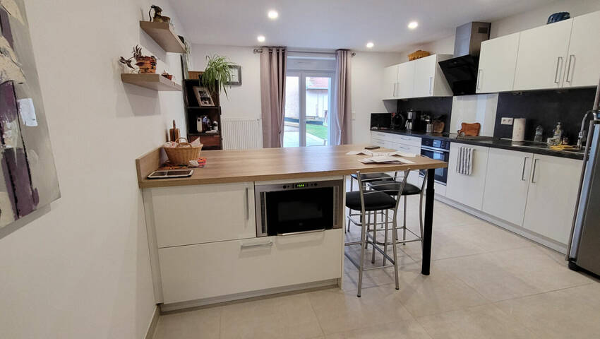 49773111a - Attribut alt par défaut.