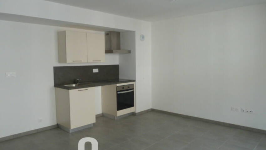 49943013f - Attribut alt par défaut.