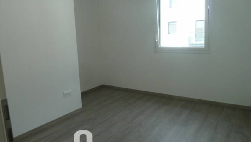 49943013i - Attribut alt par défaut.