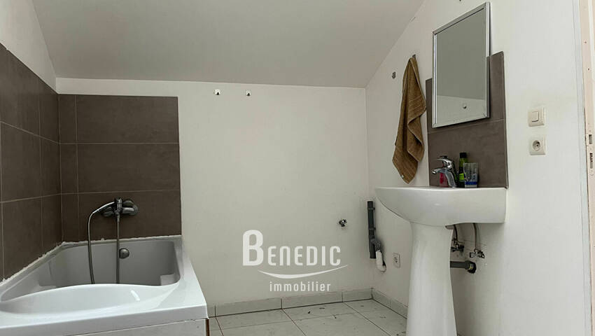 50146864h - Attribut alt par défaut.