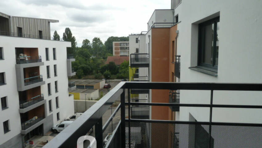 50257080e - Attribut alt par défaut.