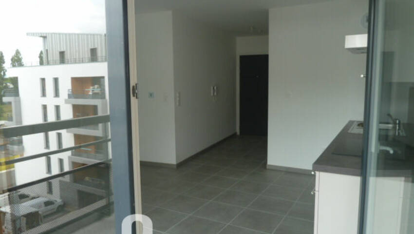 50257080f - Attribut alt par défaut.