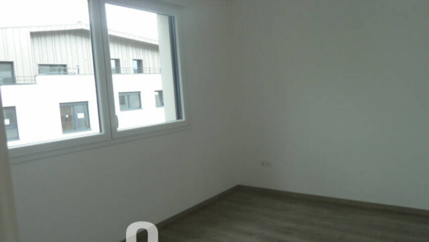 50257080g - Attribut alt par défaut.