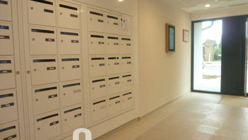 50257080l - Attribut alt par défaut.