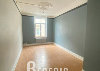 47986065b - Attribut alt par défaut.