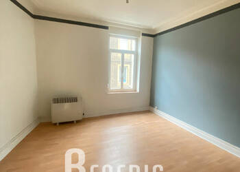 47986065c - Attribut alt par défaut.