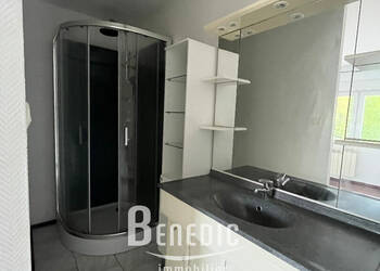 50481367c - Attribut alt par défaut.