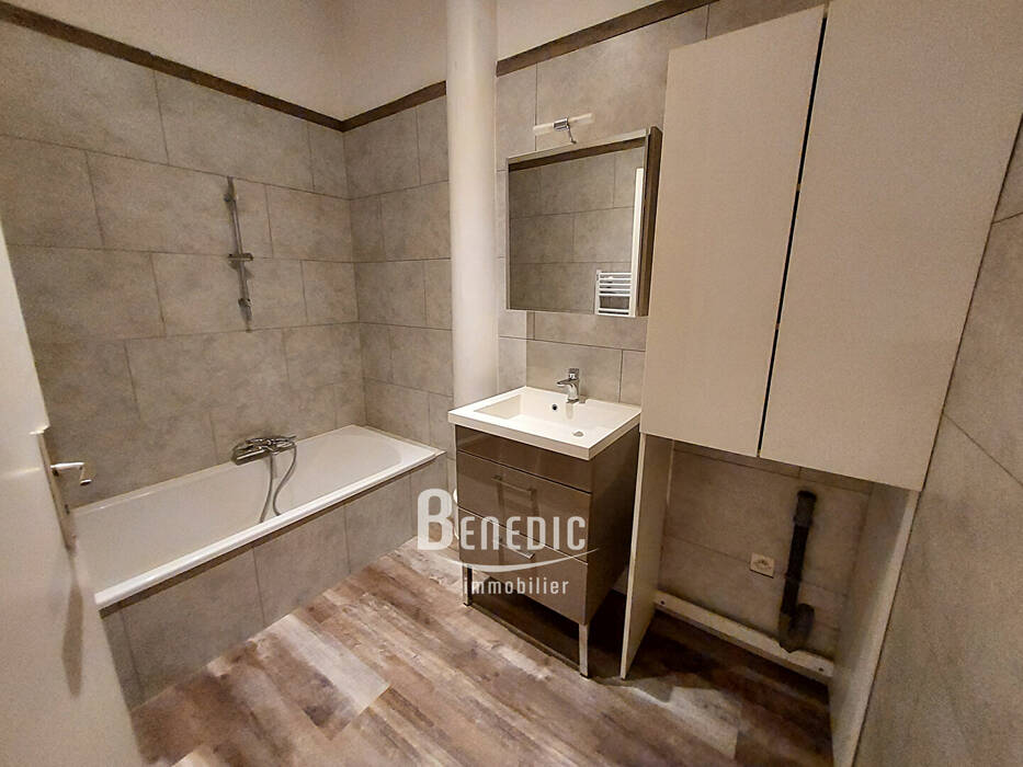 50627077g - Attribut alt par défaut.