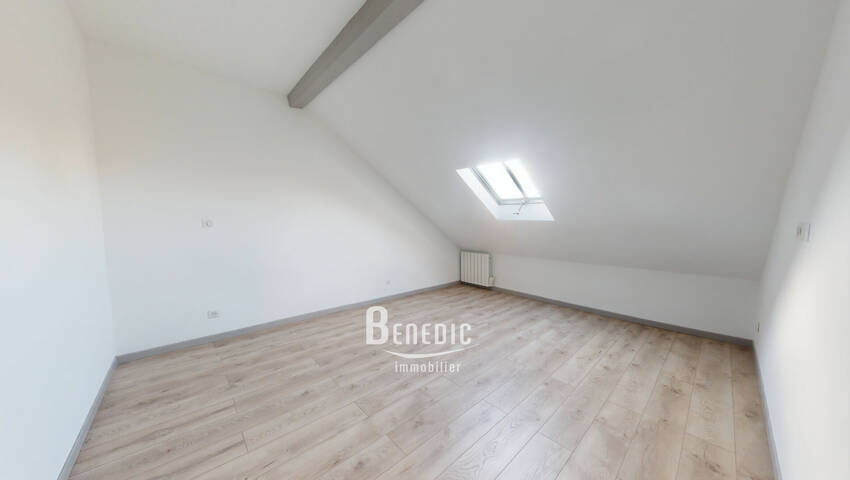 32972104d - Attribut alt par défaut.