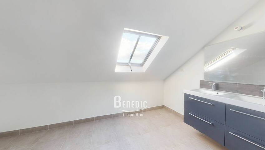 32972104o - Attribut alt par défaut.